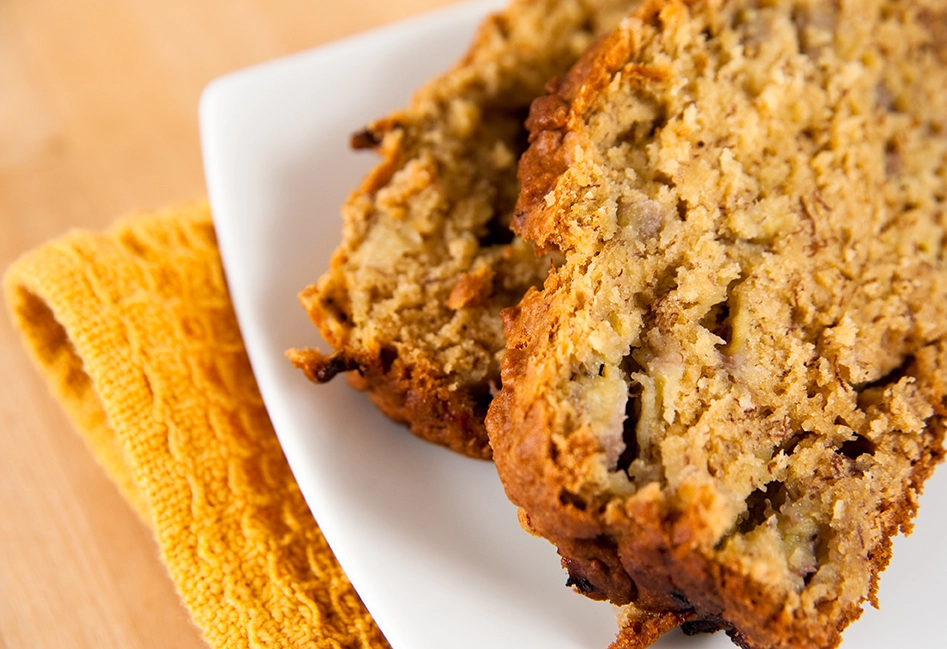 Discover the perfect Pumpkin Banana Loaf recipe! Moist, spiced, and easy to bake, it's ideal for breakfast, snacks, or festive treats.