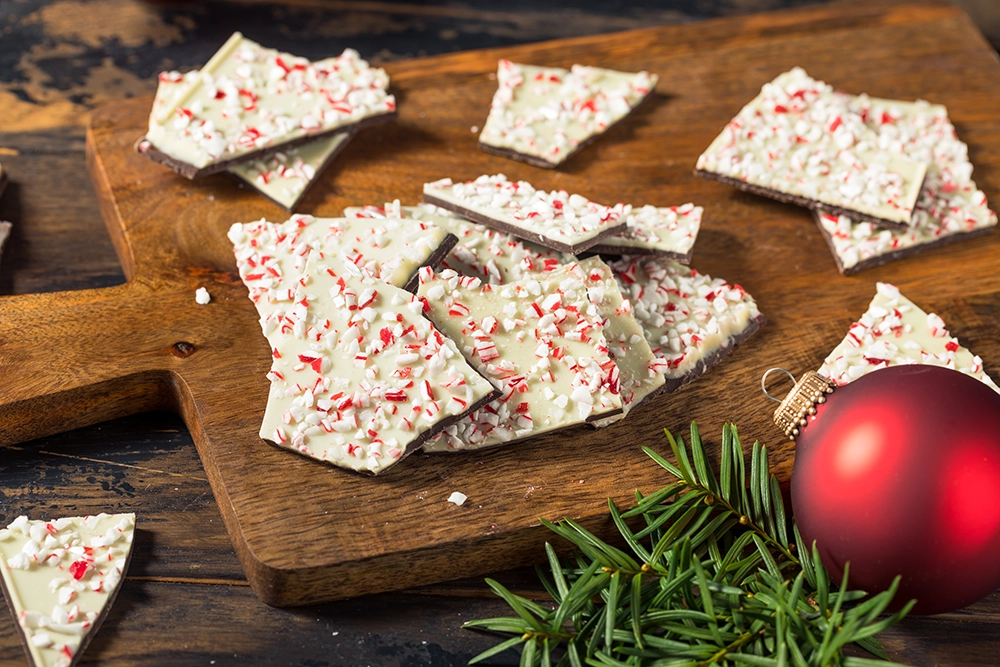 Peppermint Chocolate Bark, Holiday Bark, Candy Cane Bark