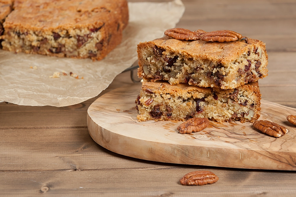 Pecan bars, pecan pie squares, pecan dessert bars